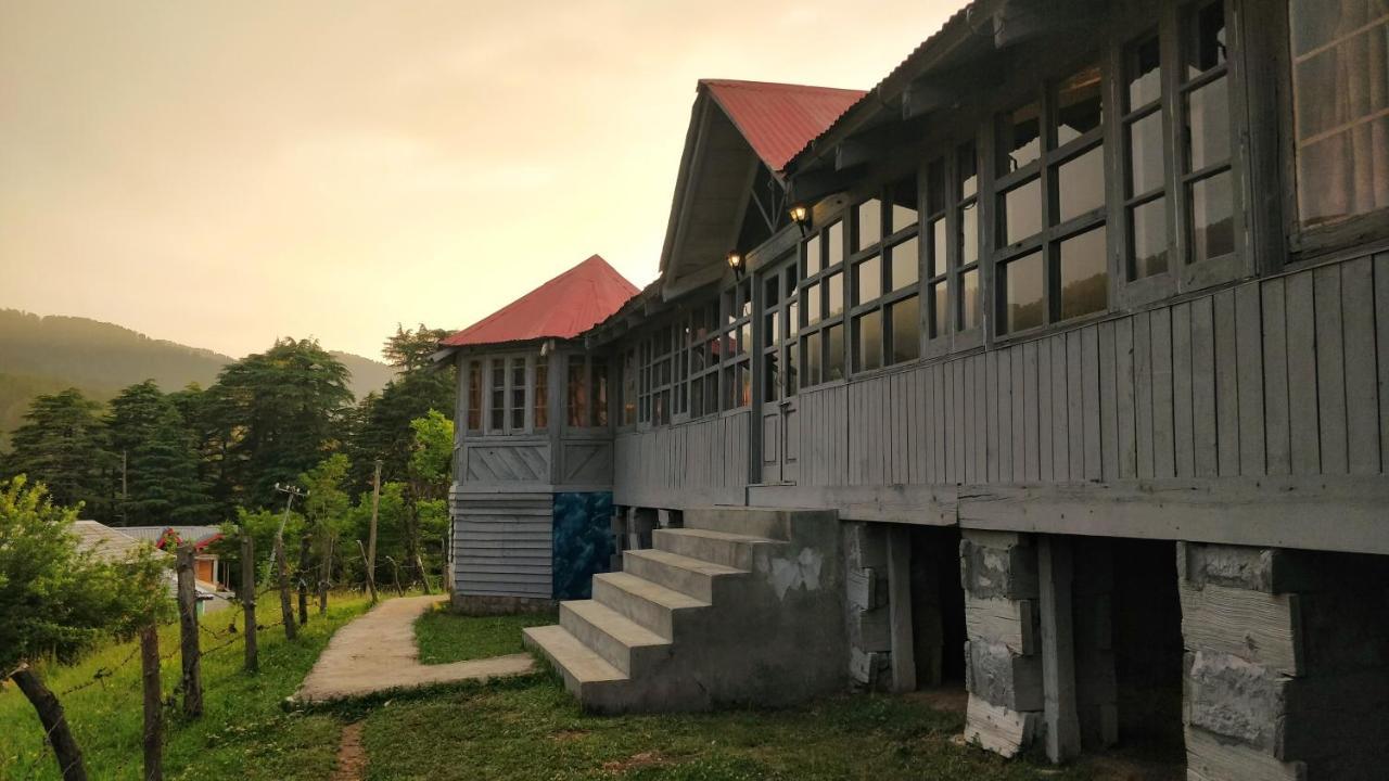 Black Bear Cottage Khajjiar エクステリア 写真