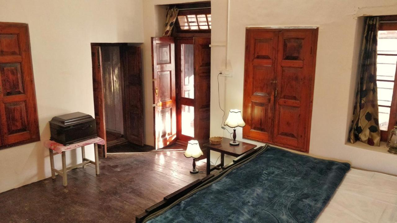 Black Bear Cottage Khajjiar エクステリア 写真